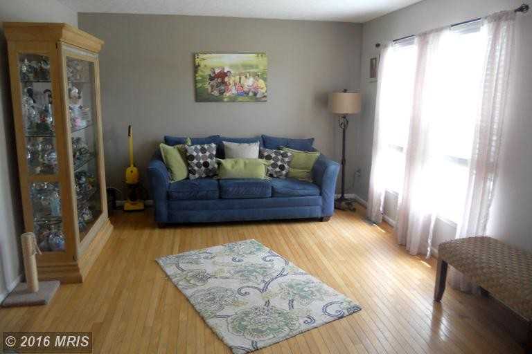 5317 Abbeywood Ct - Photo 3 of 15