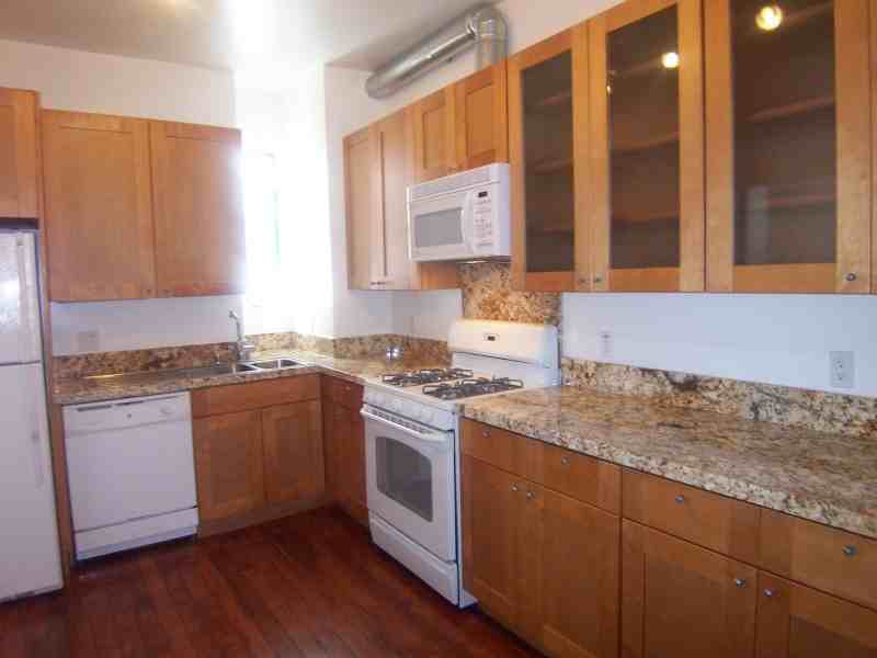 76 S Park Ave - Photo 2 of 17
