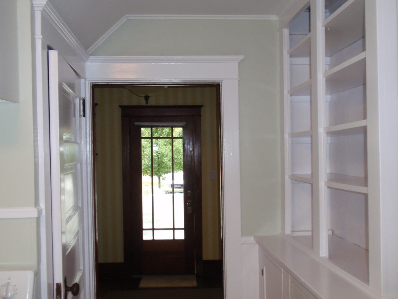 16 Maple St - Photo 3 of 5