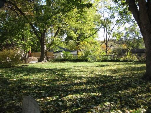 7307 NE 51st St - Photo 3 of 4