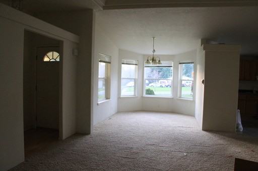 106 Taylor Creek Ln - Photo 2 of 5