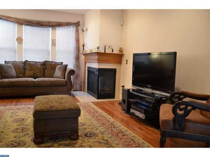 179 E Country Club Dr - Photo 3 of 18