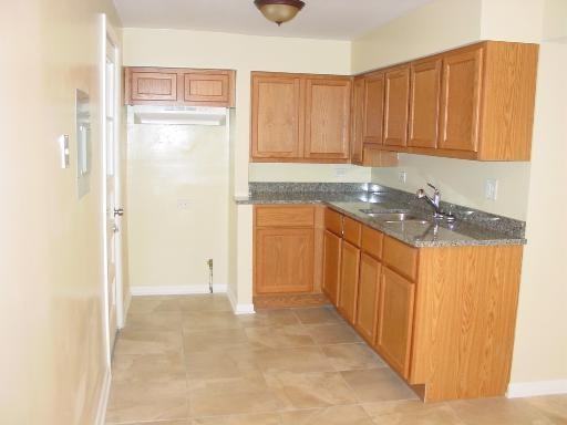 14020 S Atlantic Ave - Photo 2 of 7