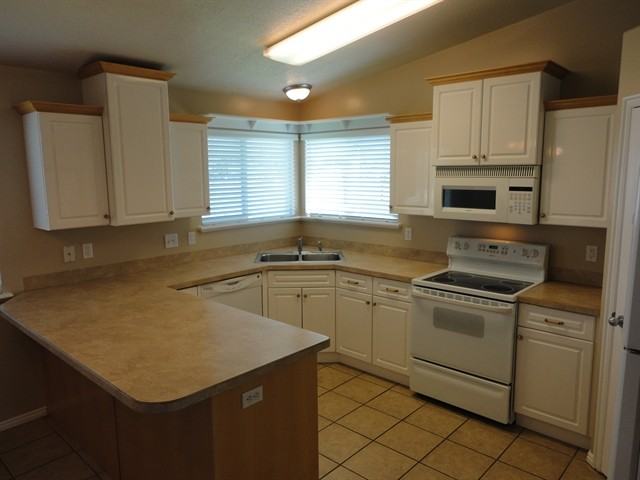 2168 W 3300 N - Photo 3 of 11