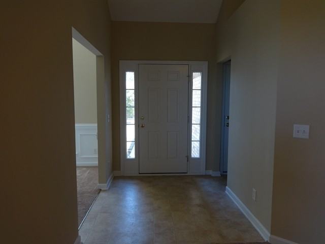 55 Carlisle Ln - Photo 2 of 17