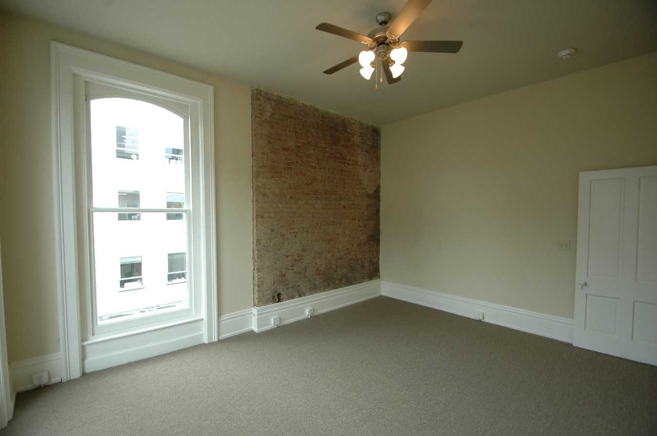 Guthrie-Coke Lofts - Photo 5 of 8