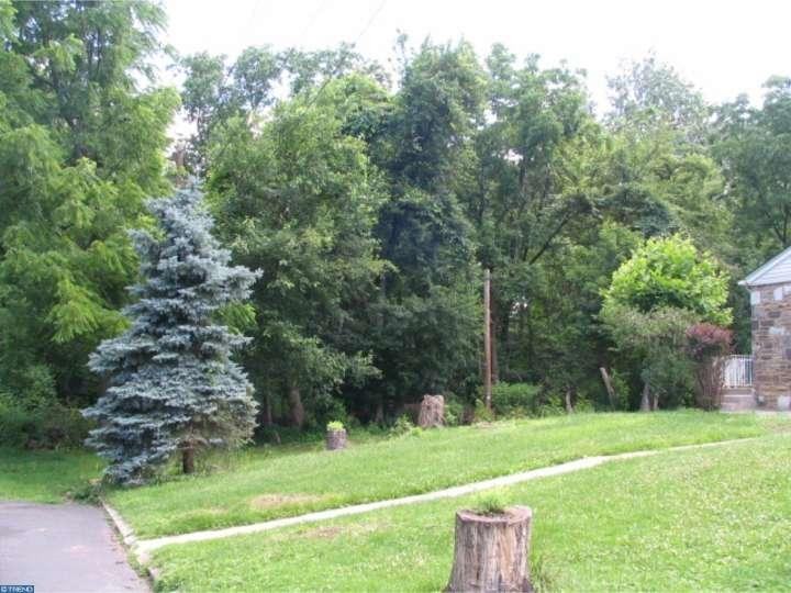 11723 Gifford St - Photo 3 of 17