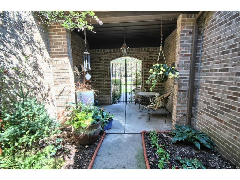 30365 Oakview Way - Photo 2 of 30