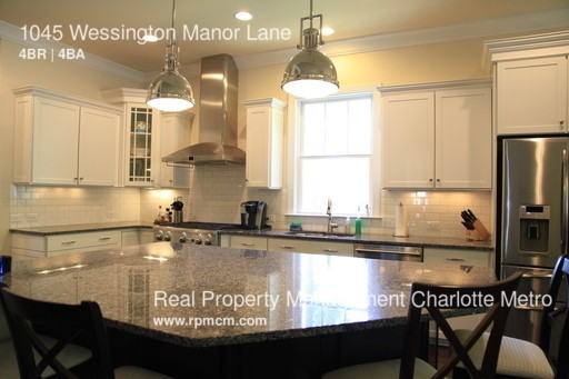 1045 Wessington Manor Ln - Photo 3 of 34