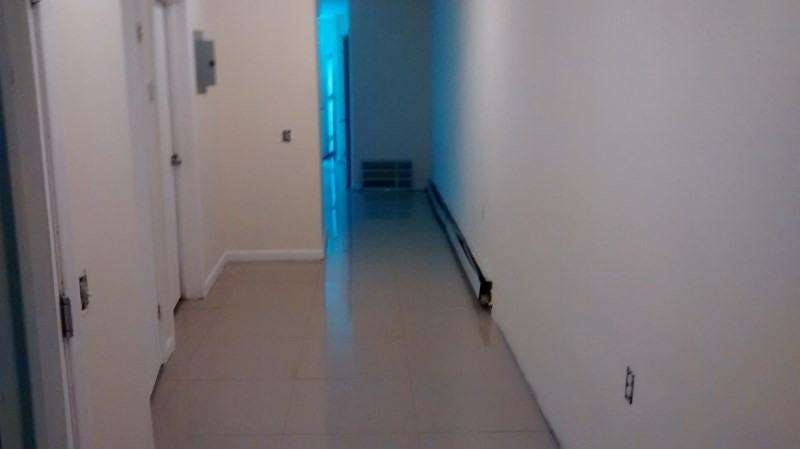 1041 Hall Pl - Photo 2 of 2
