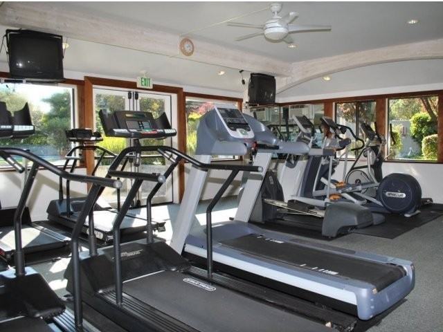 260 Bay St - Photo 2 of 21