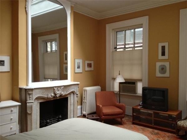 21 W 16th St - Photo 3 of 5