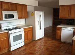 8718 Liberty Dr NE - Photo 2 of 4