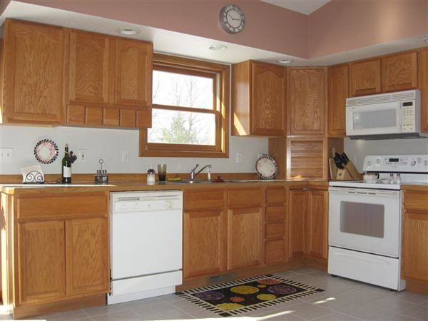 1899 Suisse Ln - Photo 2 of 9