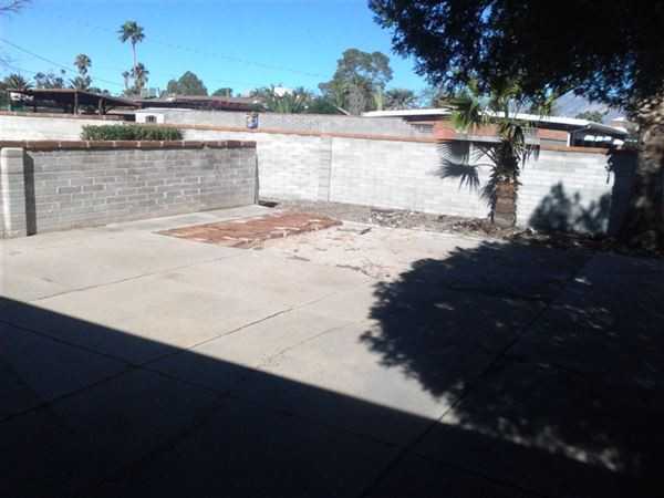 5755 E Burns St - Photo 3 of 10