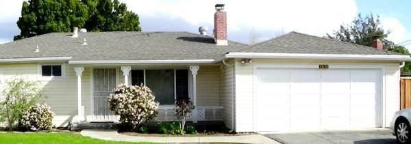10628 John Way - Photo 3 of 5