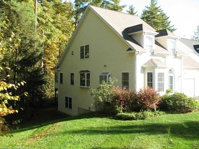 28 Brettonwood Dr - Photo 3 of 20