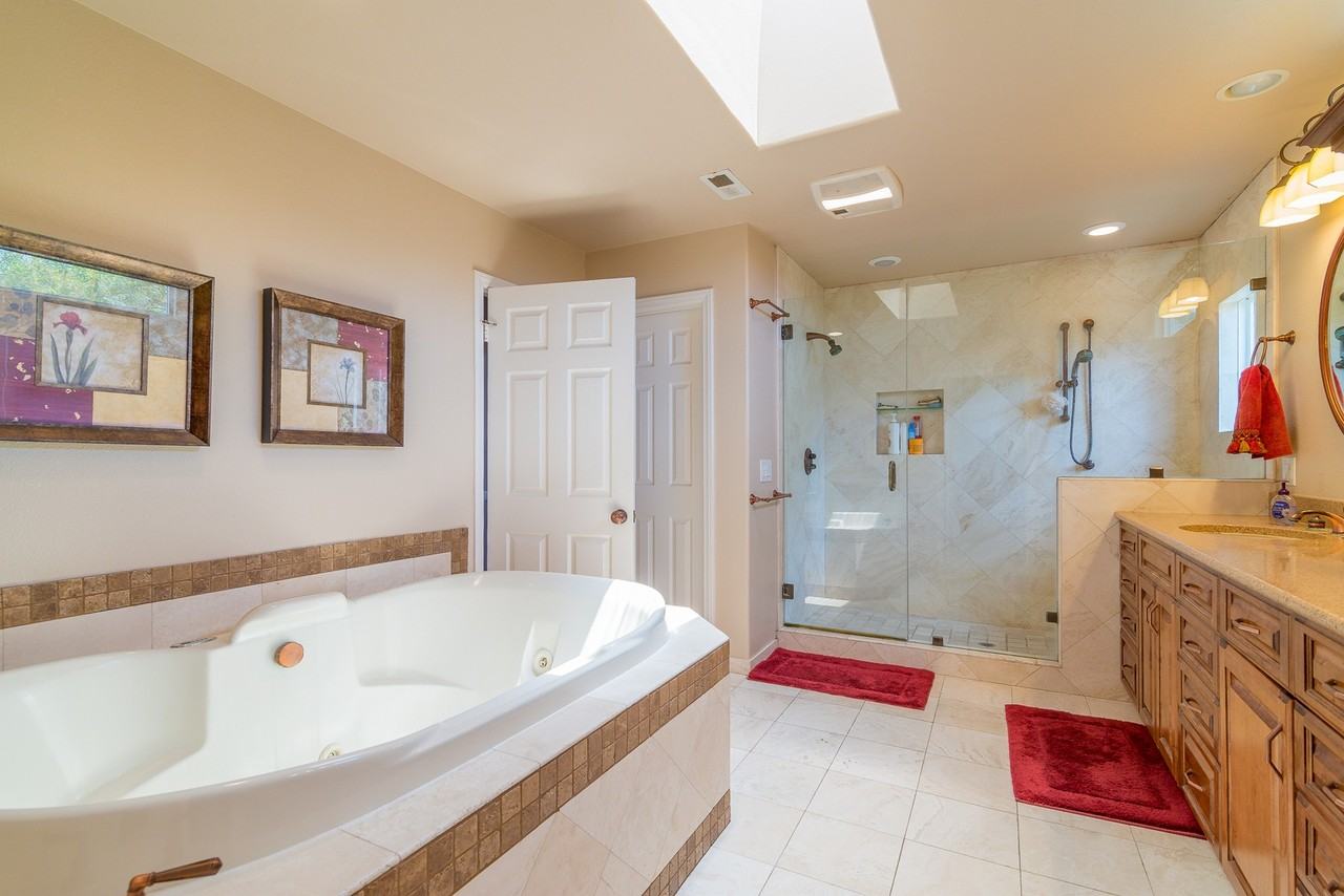 5901 La Jolla Mesa Dr - Photo 3 of 18