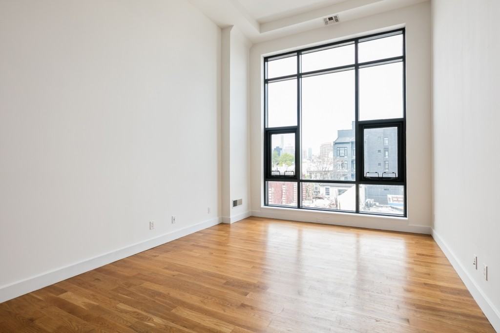 305 McGuinness Boulevard #4A