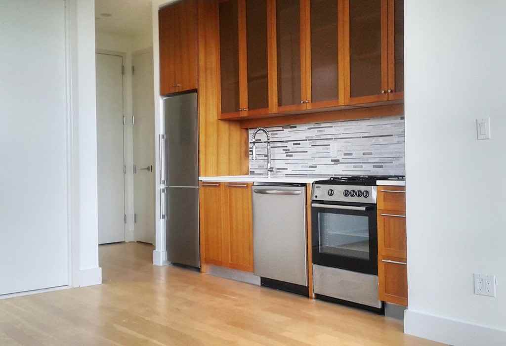 Metropolitan Avenue #6C