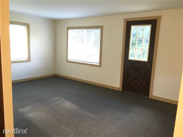 13755 Burchette Rd - Photo 2 of 9