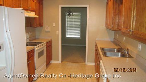 3415 Sportsman Dr - Photo 3 of 10