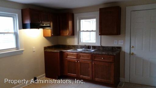 3901 Kivett Dr - Photo 3 of 5