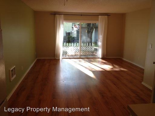 1784 NE 19th St - Photo 2 of 9