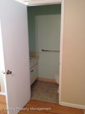 1784 NE 19th St - Photo 3 of 9