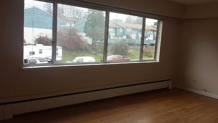 341 West 4th Street - Photo 3 of 10