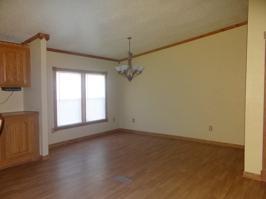2440 Joe Ln - Photo 3 of 5