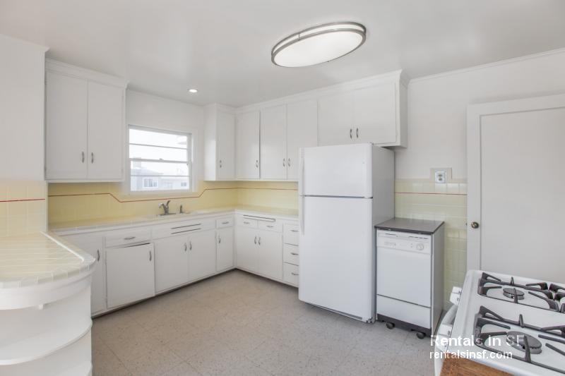 145 Terra Vista Ave - Photo 2 of 11