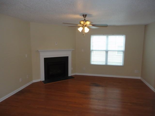 208 Brookhaven Dr - Photo 3 of 15