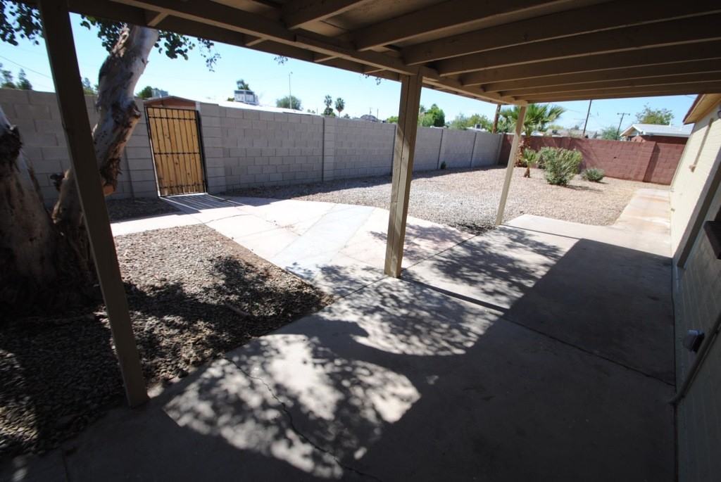 3212 S Albert Ave - Photo 3 of 13