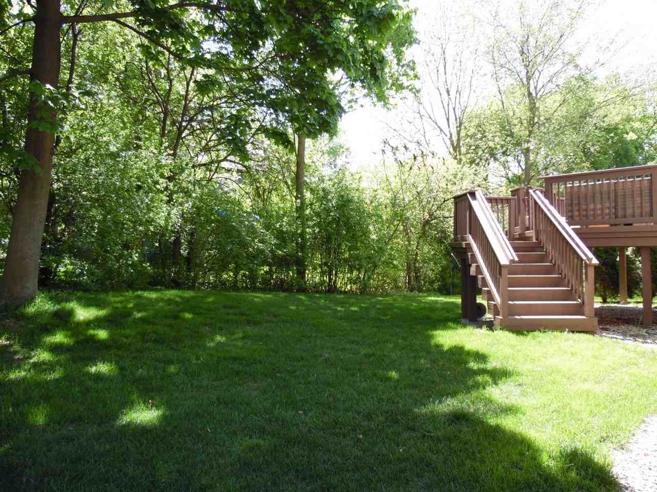 2651 Emerald Ave - Photo 3 of 39