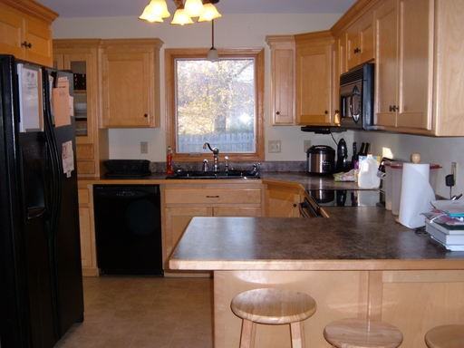 112 Lockett Ln - Photo 3 of 8