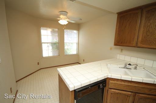 9405 Soaring Oaks Dr - Photo 3 of 14