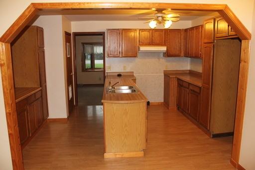 1044 E Vienna Rd - Photo 2 of 6