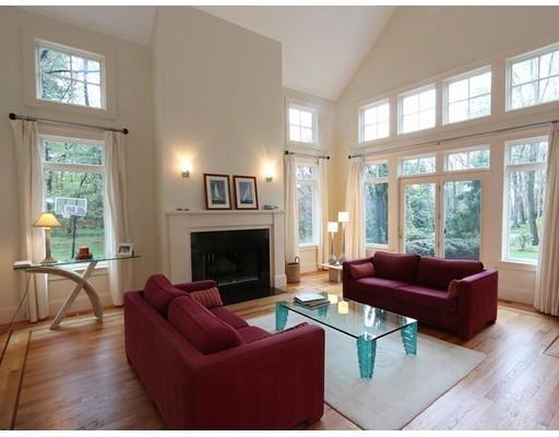 11 Swan Rd - Photo 2 of 17