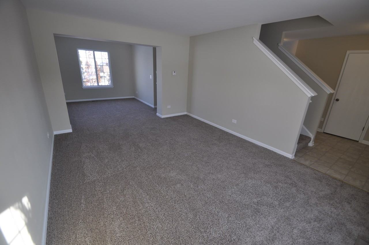 109 Fayette Ct - Photo 3 of 14