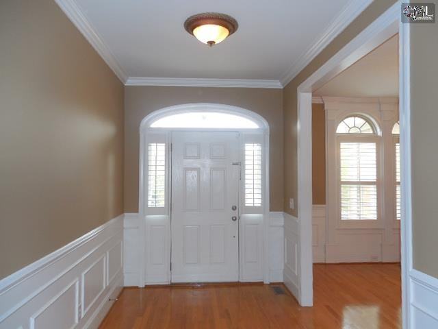 201 Winding Oak Way - Photo 2 of 15