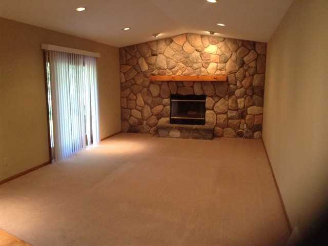 430 E Clancy St - Photo 3 of 17