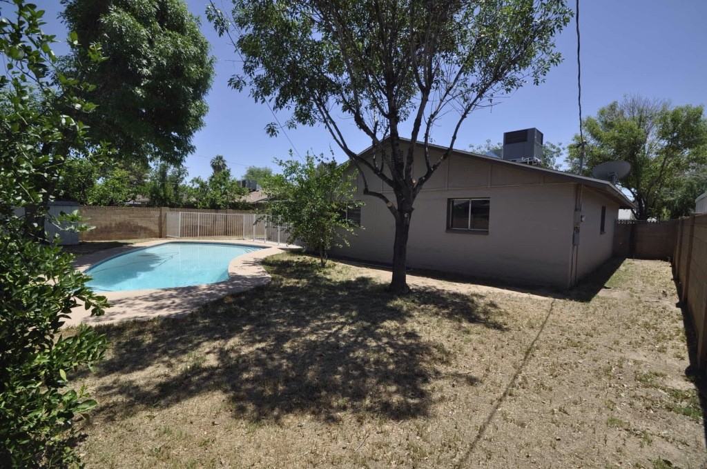 3814 W Vista Ave - Photo 3 of 22