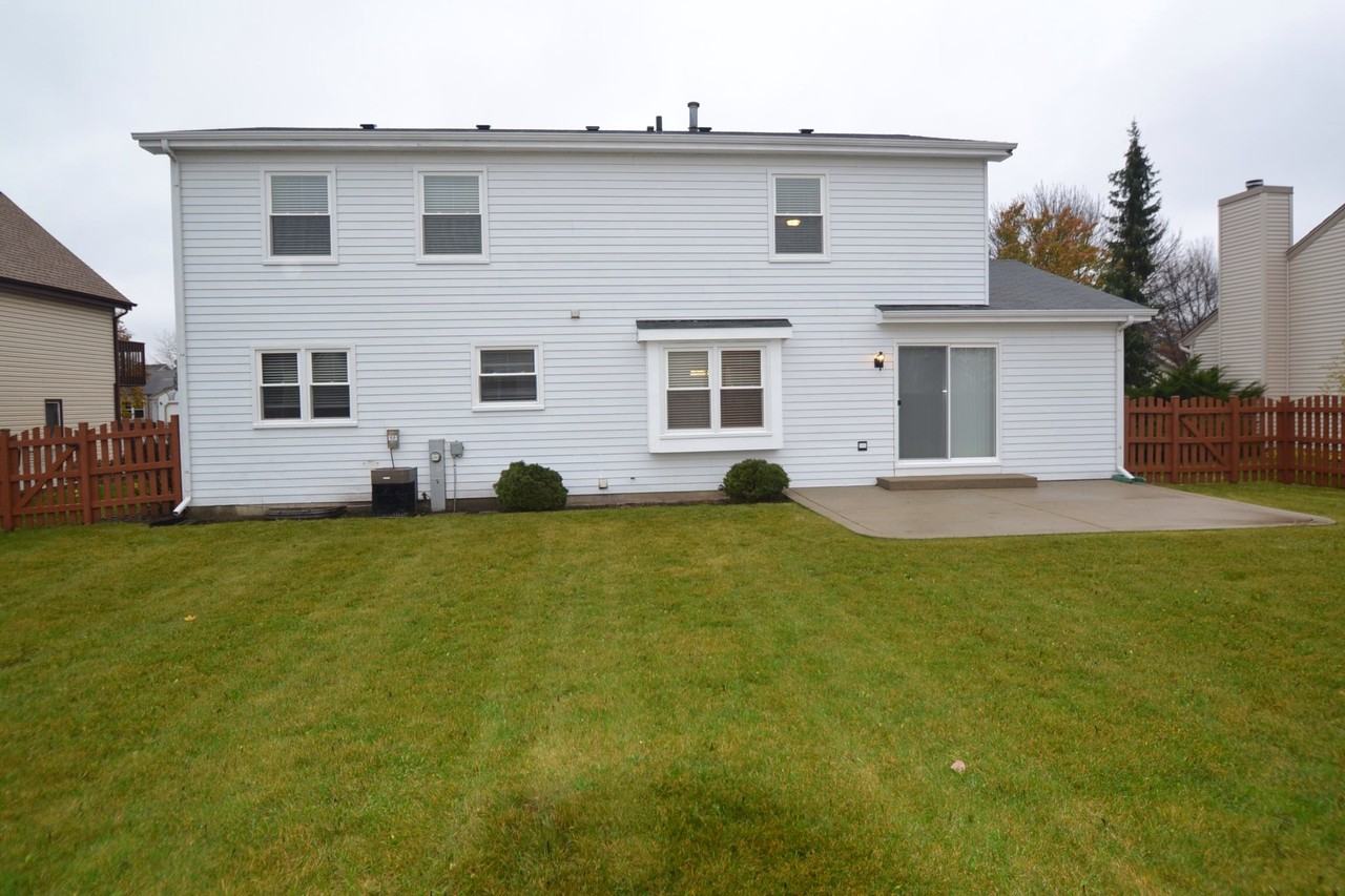 1133 Windslow Cir - Photo 2 of 9