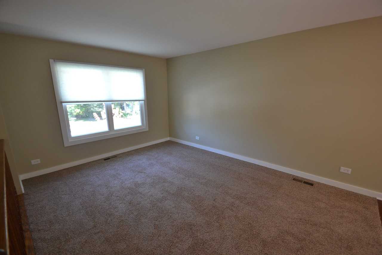 14 Woodland Rd - Photo 3 of 11