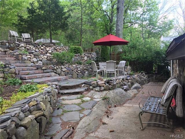 17 Seneca Hill - Photo 2 of 2