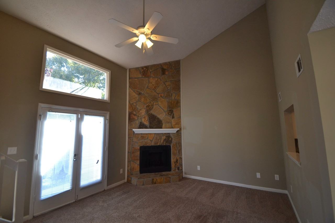 5632 Waterford Rd - Photo 2 of 4