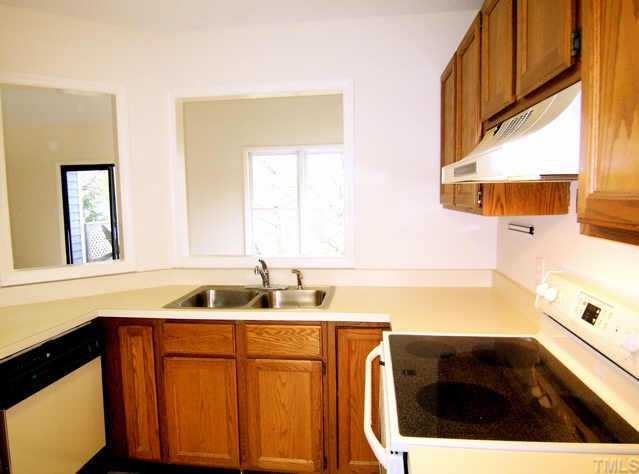 3 Hickorywood Square - Photo 3 of 6