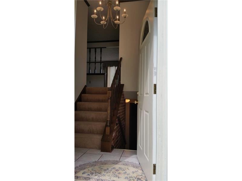 227 Scott Ln - Photo 2 of 25