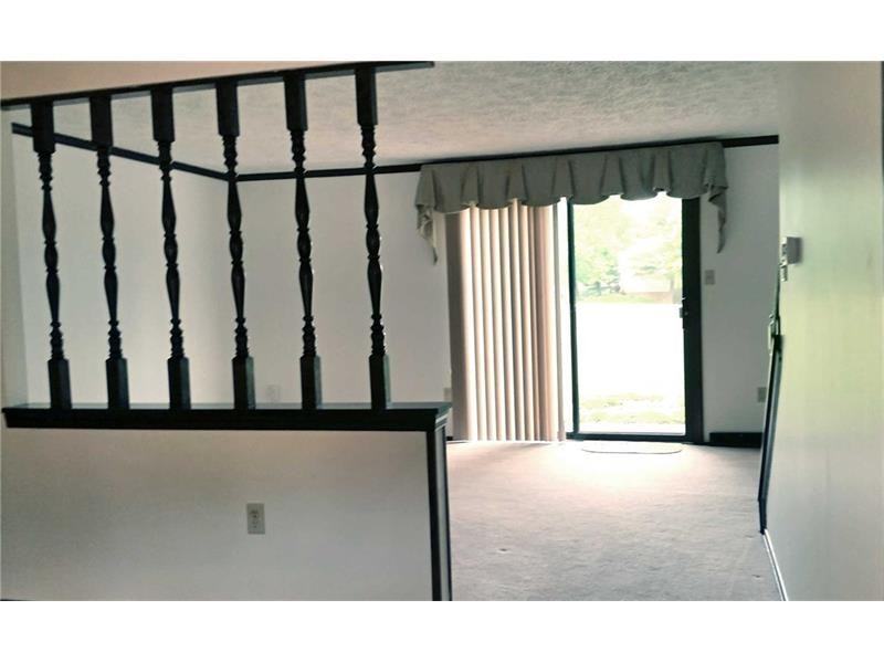 227 Scott Ln - Photo 3 of 25